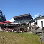 1850 Hotel Courchevel