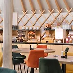 1850 Hotell